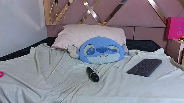 sophia_moo_ - Sophia_moo_'s free webcam - UK Sex Cams