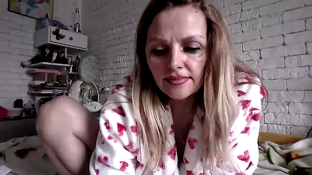 angel_girllovemy - Angel_girllovemy's free webcam - UK Sex Cams