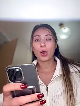 Webcam Model (Wonder_Kari)  is live.Free join now!