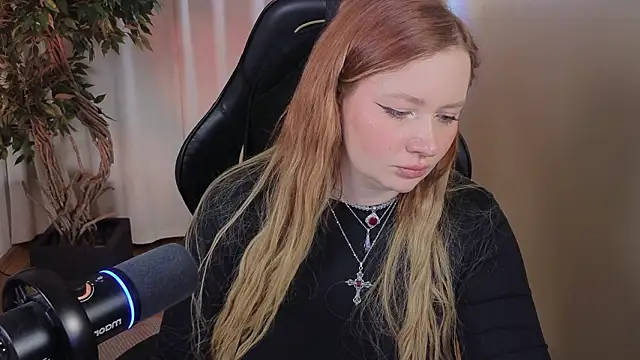 carolina_elf - Carolina_elf's free webcam