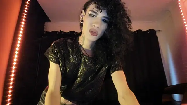 PervertedMissCloe webcam