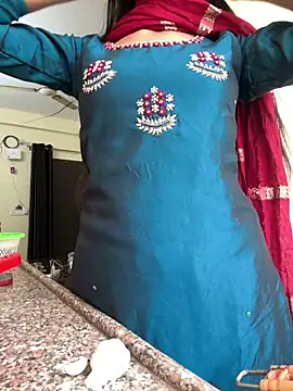 Webcam Model (Modelbigbobs)  is live.Free join now!