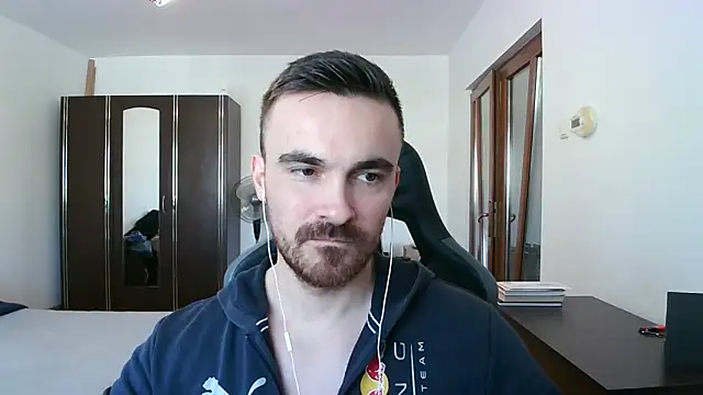 mu5clemania2 - Mu5clemania2's free webcam