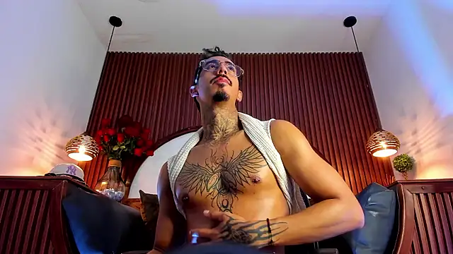 Donovan_Desmond webcam