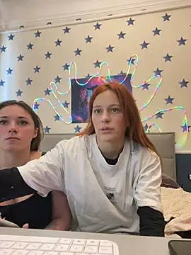 Lily_Viola webcam