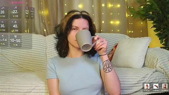 LatinaHuguenin webcam