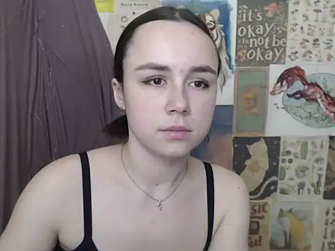 veryveryveryshy_ - VeryVeryVeryShy_'s free webcam