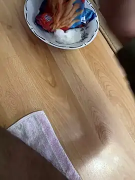 Mumbai_Guy_143 webcam