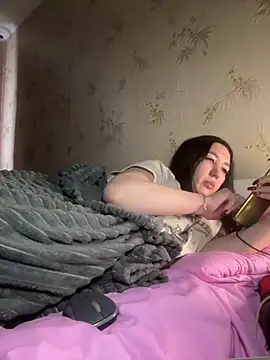 Naughtbaby_2025 webcam