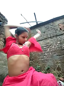 Webcam Model (R_Roshni)  is live.Free join now!