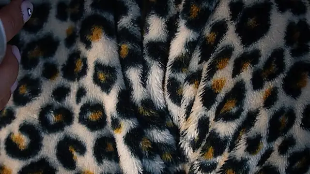 -AyeshaSinghania- webcam