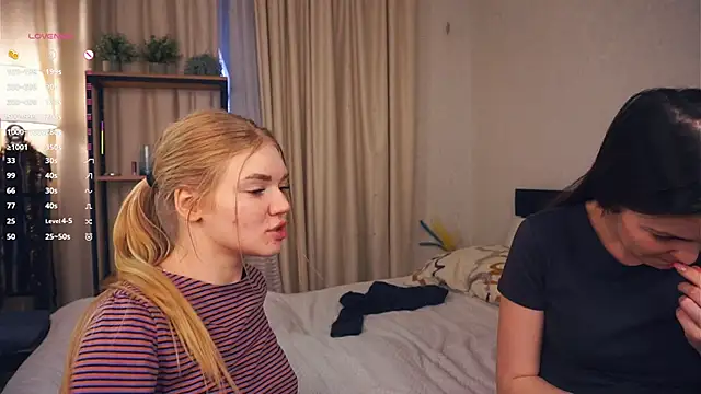 EllenReeves Live Webcam on Stripchat