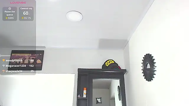 Vicky_hotmilf webcam