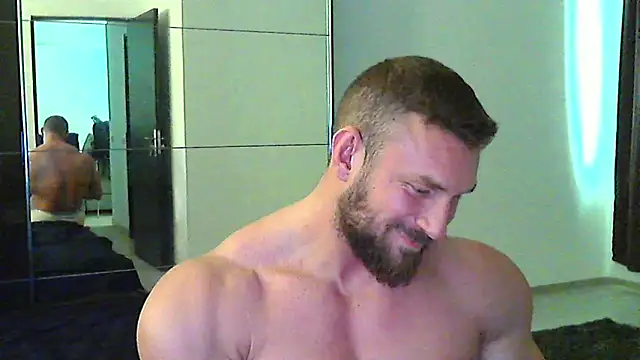 muscularkevin webcam