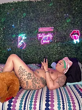 renathickass - RenaThickAss's free webcam