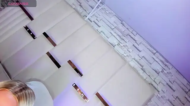 elody_preysler69 - Elody_Preysler69's free webcam