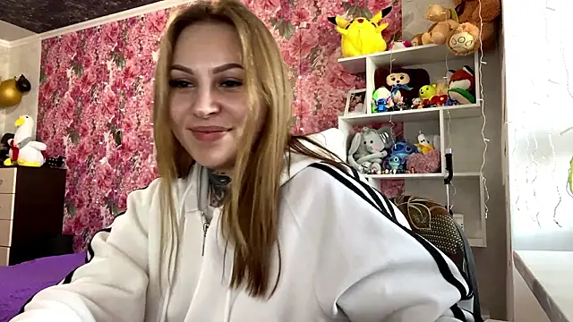 traciballena - TraciBallena's free webcam