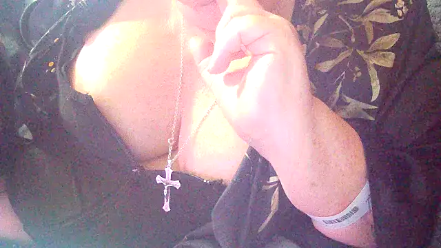 playful_milf_demi - Playful_MILF_Demi's free webcam