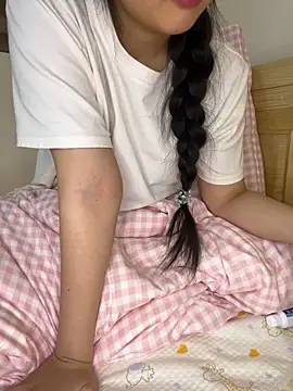 luna_nhii05 - Luna_Nhii05's free webcam - UK Sex Cams