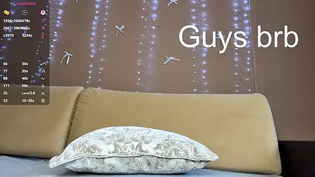 michelinacropleys - MichelinaCropleys's free webcam