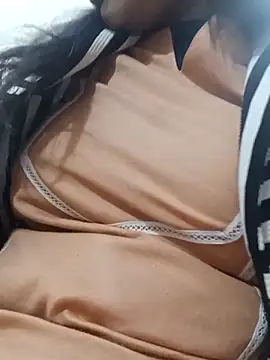 CuteSarikaLIVE webcam