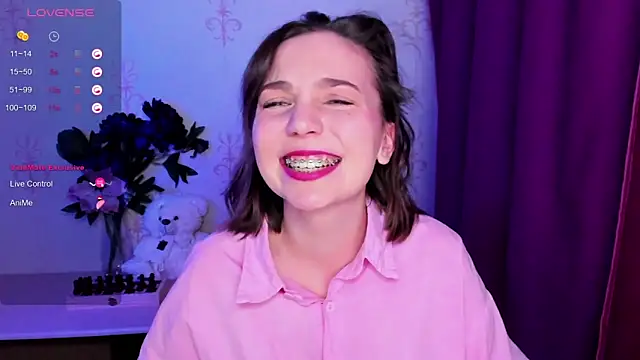 KindHazelHere_ webcam