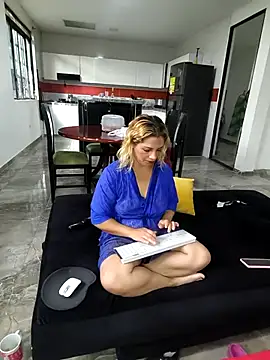 hotandfierylatinos2023 - Hotandfierylatinos2023's free webcam