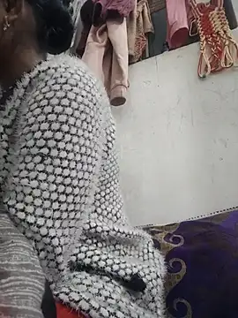 Webcam Model (LUCKY_cut)  is live.Free join now!