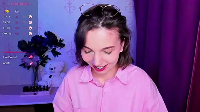 KindHazelHere_ webcam