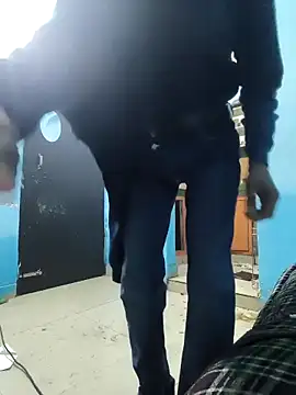 DeSi_hot_young_couple