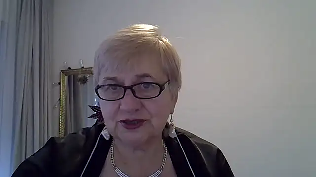 sweetcherry27 - SweetCherry27's free webcam