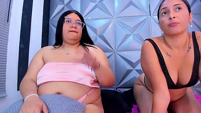 DannaAndSofi1 webcam