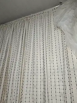 saasha_petit (F young) - ice on my nipples/pussy