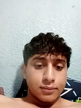 caeruzzz1 (M twink) - Pidan lo que quieran