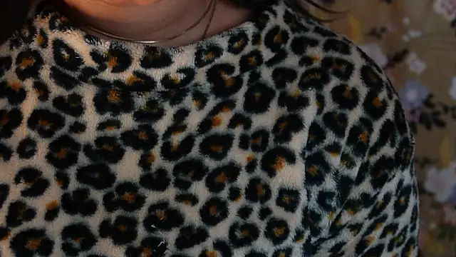 -AyeshaSinghania- webcam