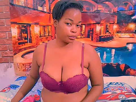 EbonyCurvaceous1 webcam