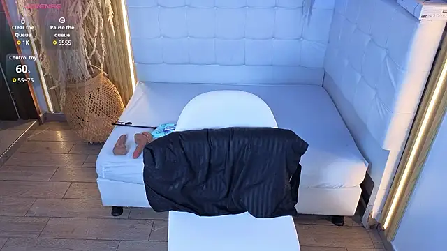 Bruja__Scarlata webcam