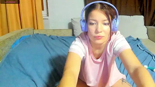 Eva_purrr_ webcam