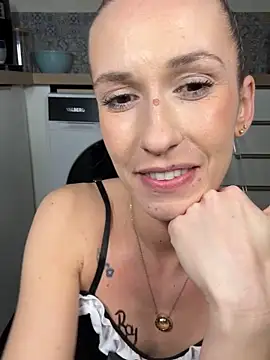 lola_tentatiion webcam