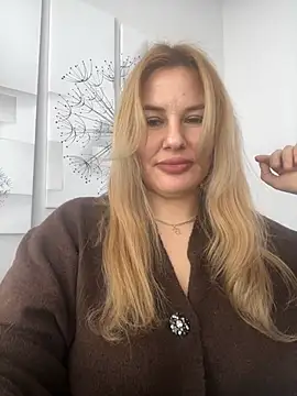 Passion-Blondy webcam