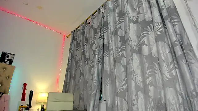 shantallhotxx - Shantallhotxx's free webcam