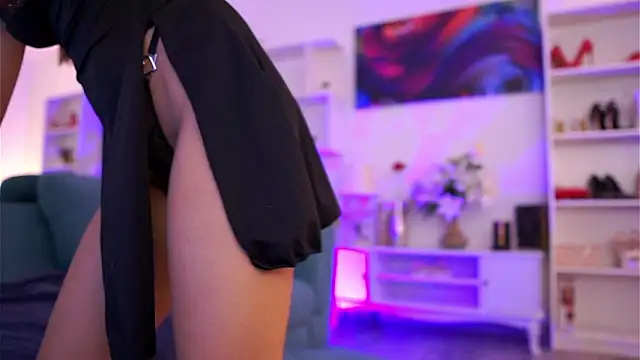 aisha_bee - Aisha_Bee's free webcam