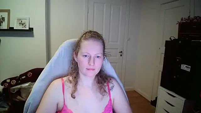 Girlnina-1995 webcam