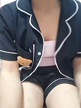 mey_mey2k3 - Mey_mey2k3's free webcam - UK Sex Cams