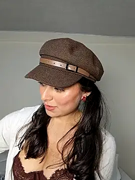 Webcam Model (saasha_Petit)  is live.Free join now!