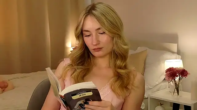 bella__rose - Bella__rose's free webcam