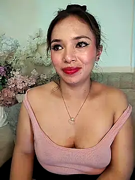 Kiaraa88 webcam