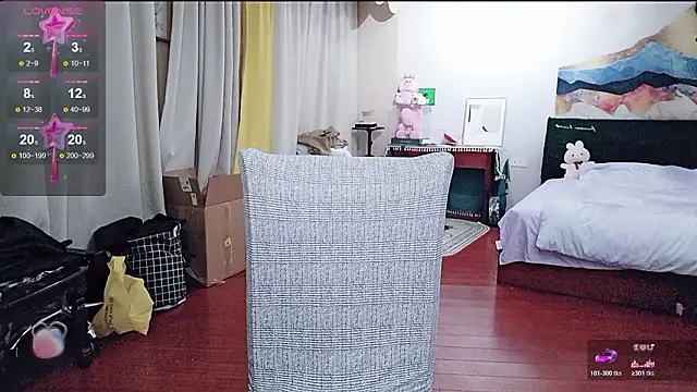 美女Lenai-在线直播