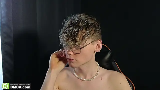 I'm new here, let's get acquainted)