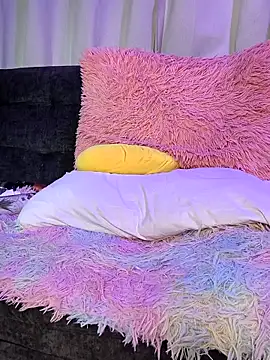 Webcam Model (BonnieRitz)  is live.Free join now!